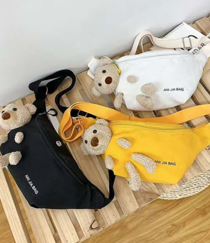 KW80968 Bear Chest Shoulder Bag White
